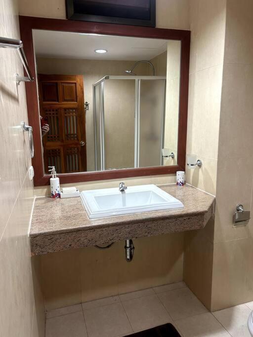Baan Klang Condo In Central 후아 힌 외부 사진